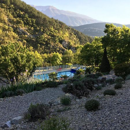 Les Chambres D'Hotes Du Mas Face Au Ventoux Plaisians Dış mekan fotoğraf